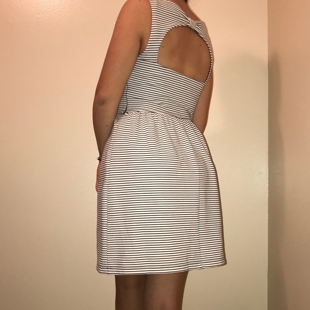 CANDIE’S striped dress🌺 suitable for any occasion